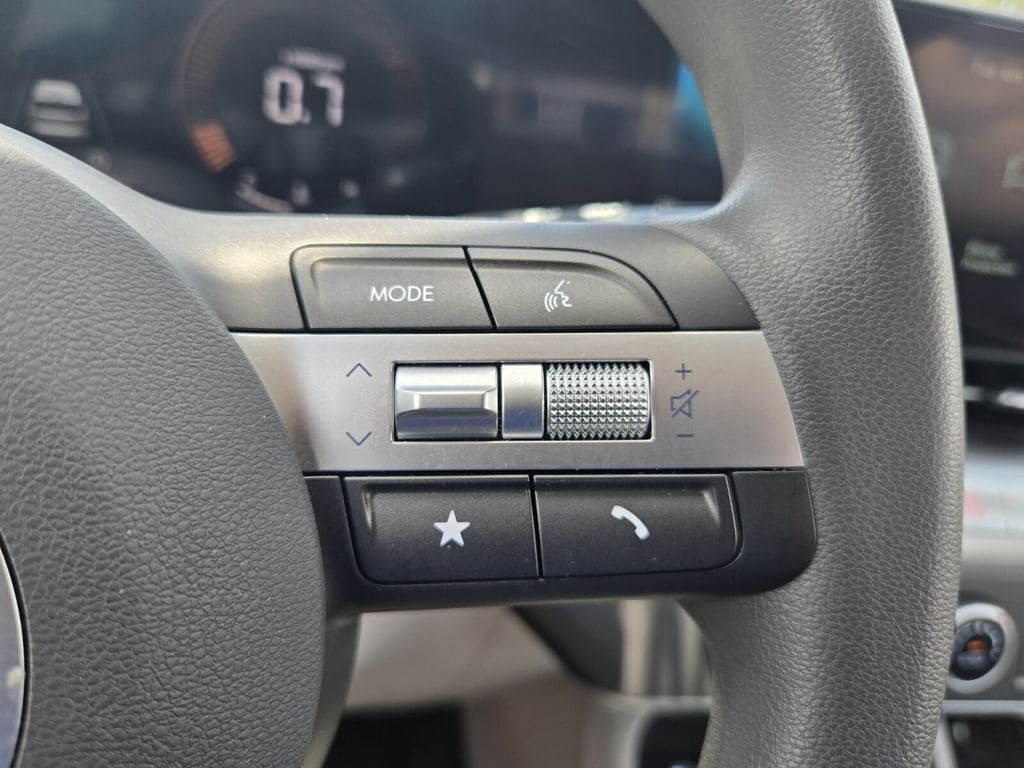 2026 Hyundai Kona SE - Photo 24