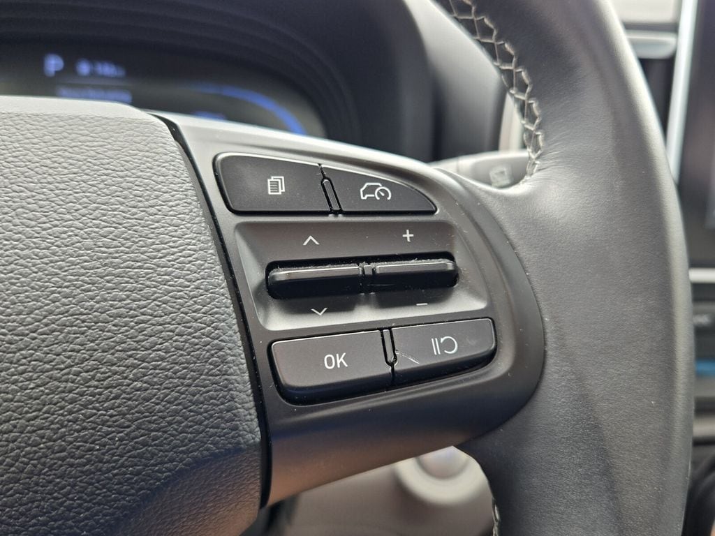2024 Hyundai Venue SEL - Photo 25