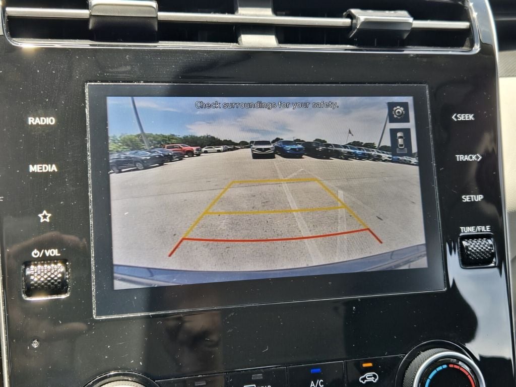 2024 Hyundai Tucson SE - Photo 19