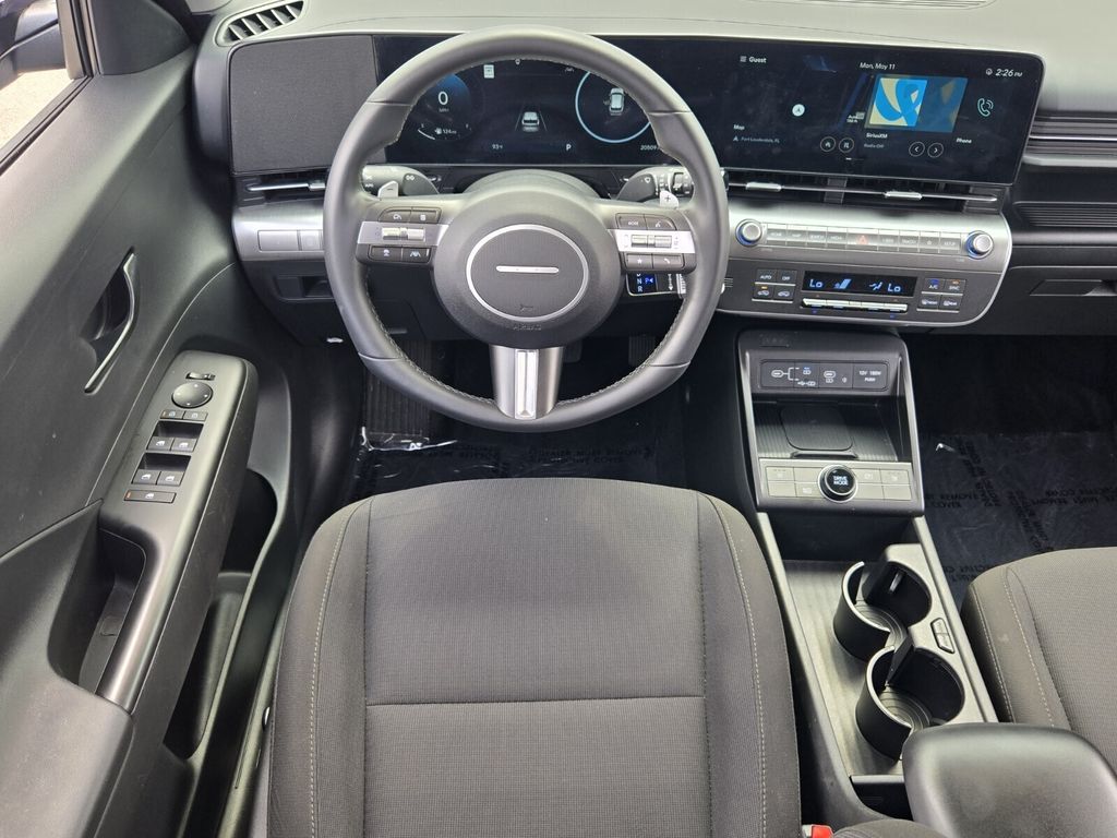 2025 Hyundai Kona SEL Convenience - Photo 13