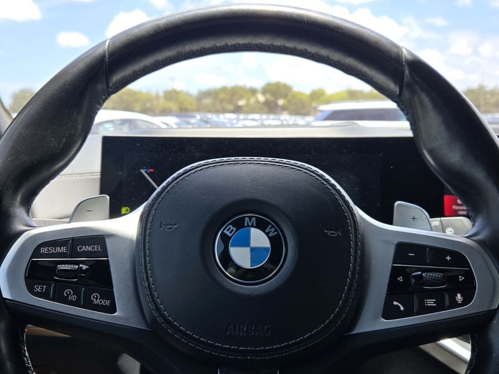 2024 BMW X5 M60i - Photo 21