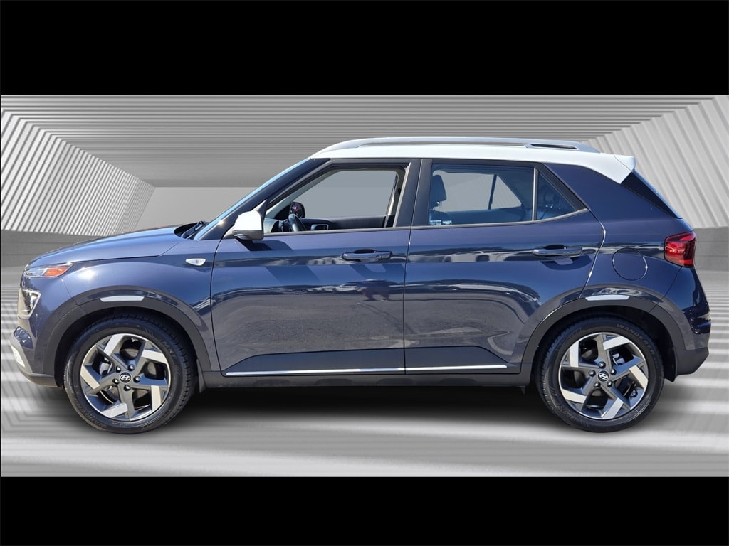 Used 2022 Hyundai Venue Limited SUV