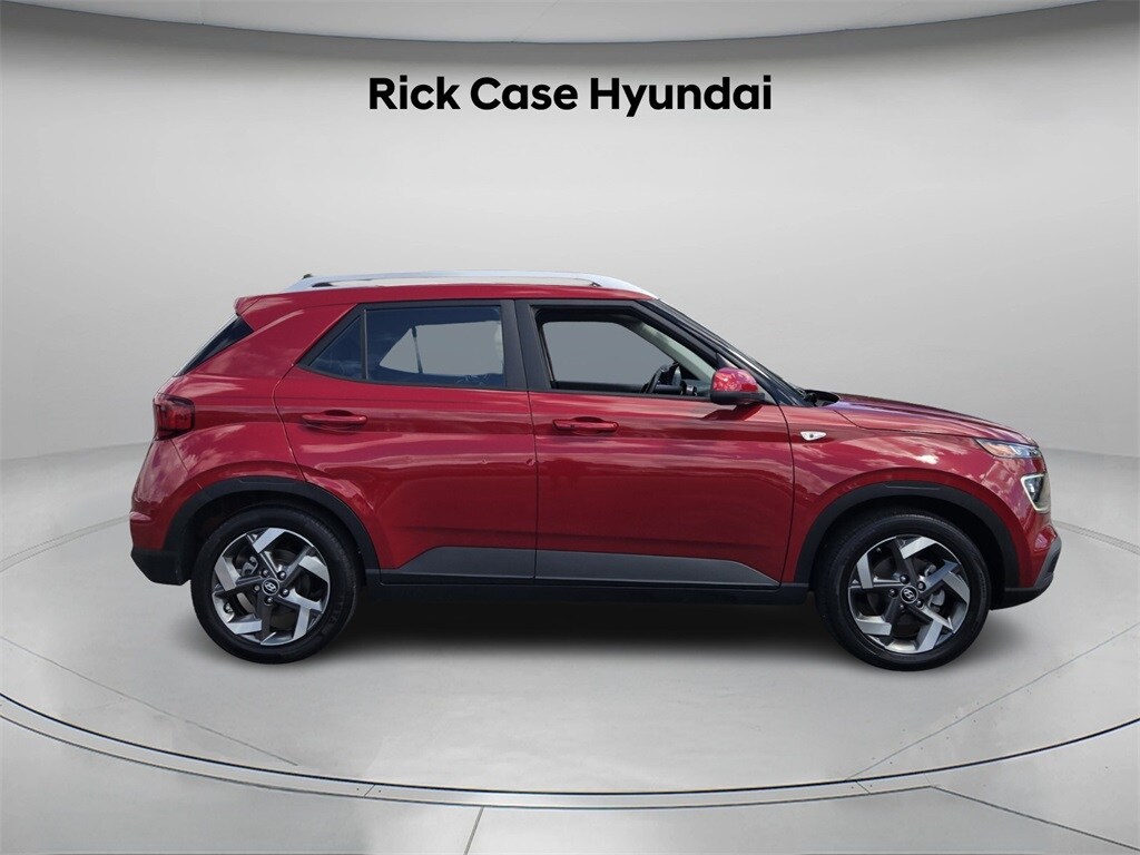 Used 2023 Hyundai Venue Limited SUV