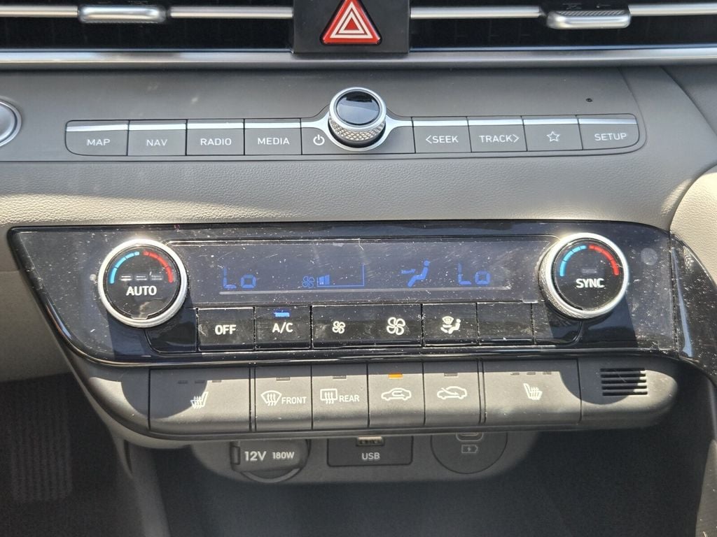 2025 Hyundai Elantra SEL - Photo 21