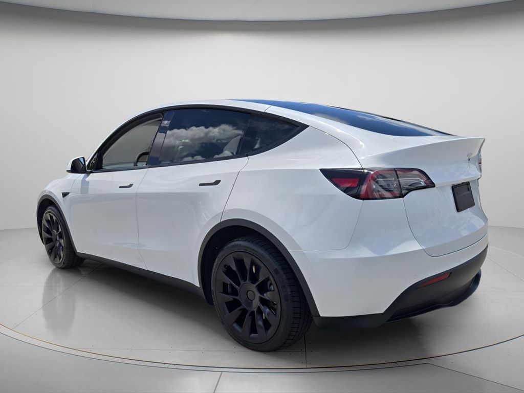 2022 Tesla Model Y Long Range - Photo 7