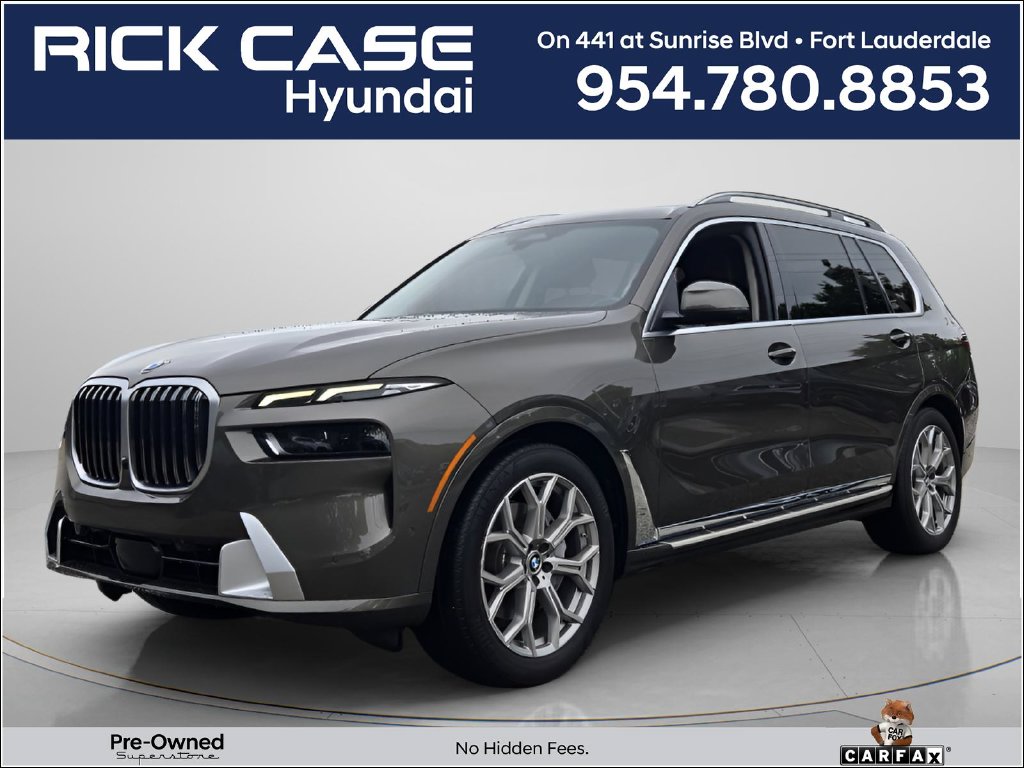 2023 BMW X7 40i