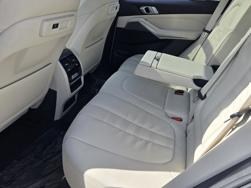 2019 BMW X5 40i - Photo 11
