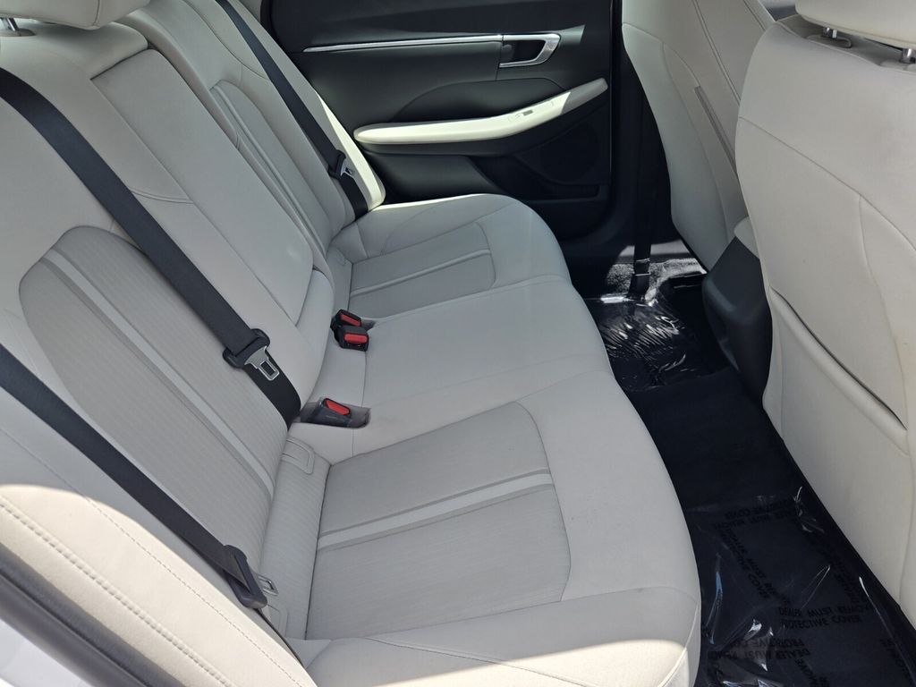 2022 Hyundai Sonata SEL - Photo 15