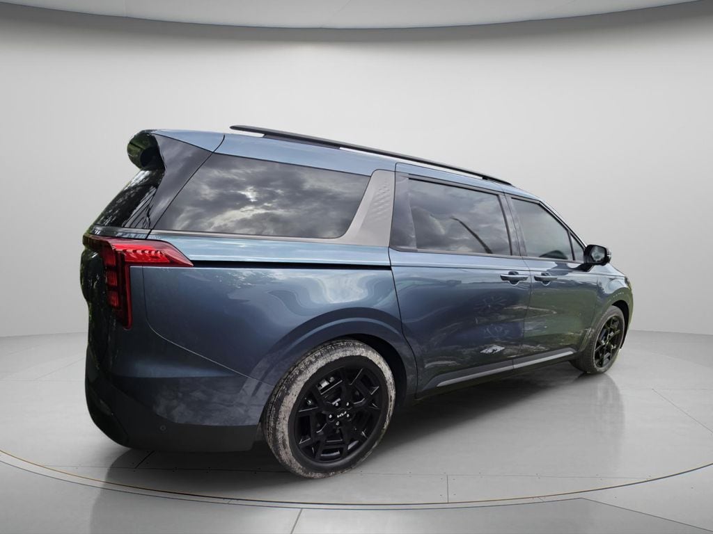 2025 Kia Carnival SX - Photo 5