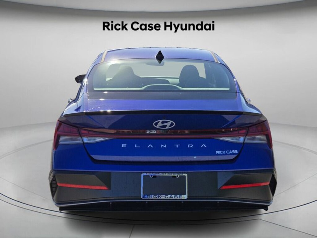 Used 2025 Hyundai Elantra SEL Sport Sedan