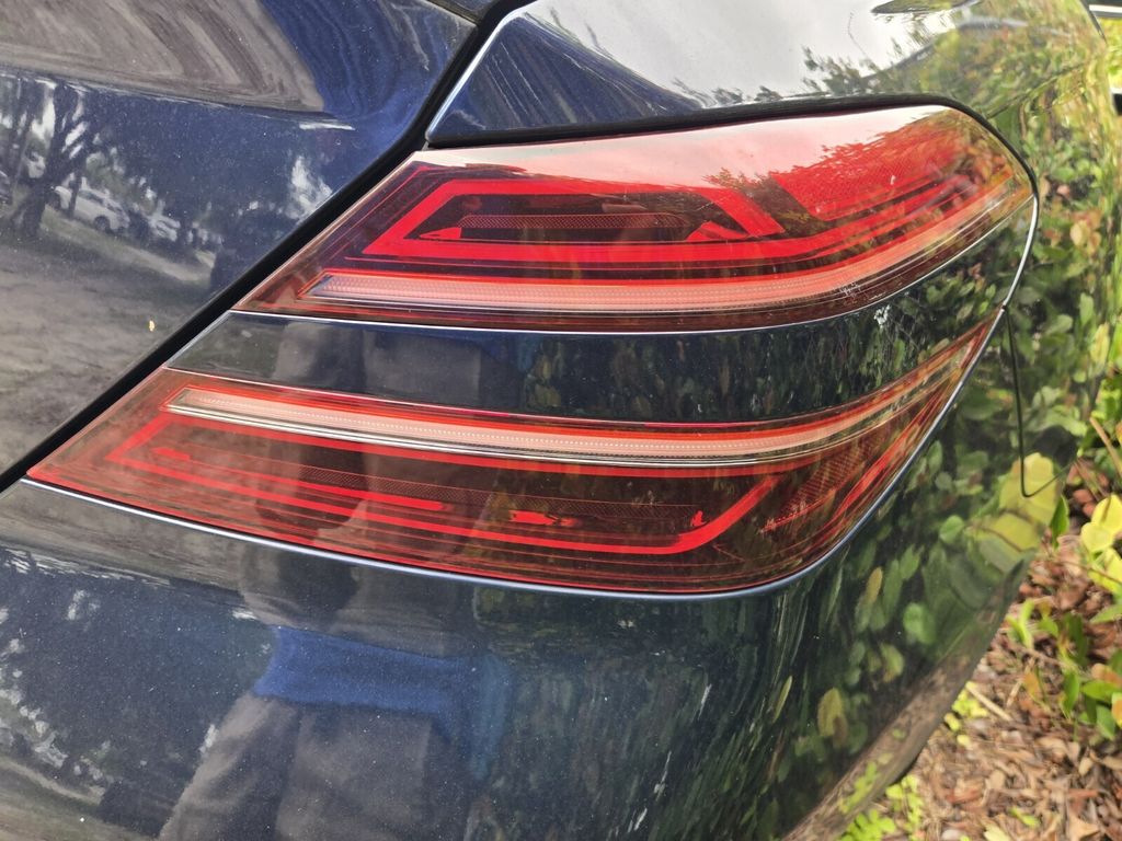 2023 GENESIS G70 Standard - Photo 7