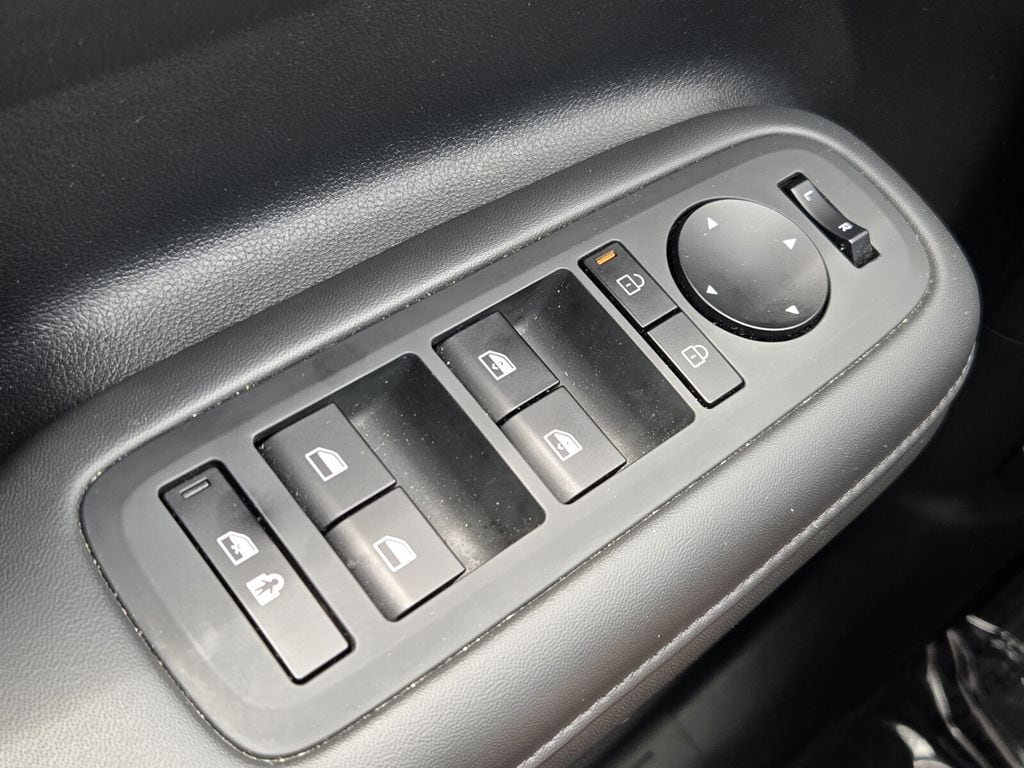 2025 Hyundai Santa Fe SEL - Photo 27