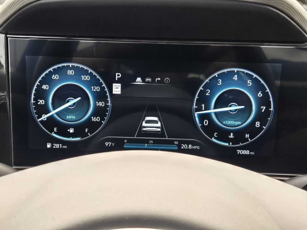 2025 Hyundai Elantra SEL - Photo 25