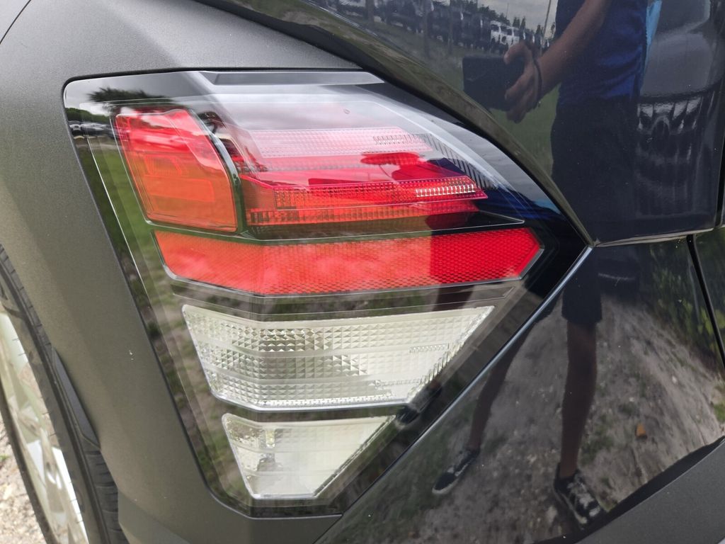 2024 Hyundai Kona SE - Photo 7