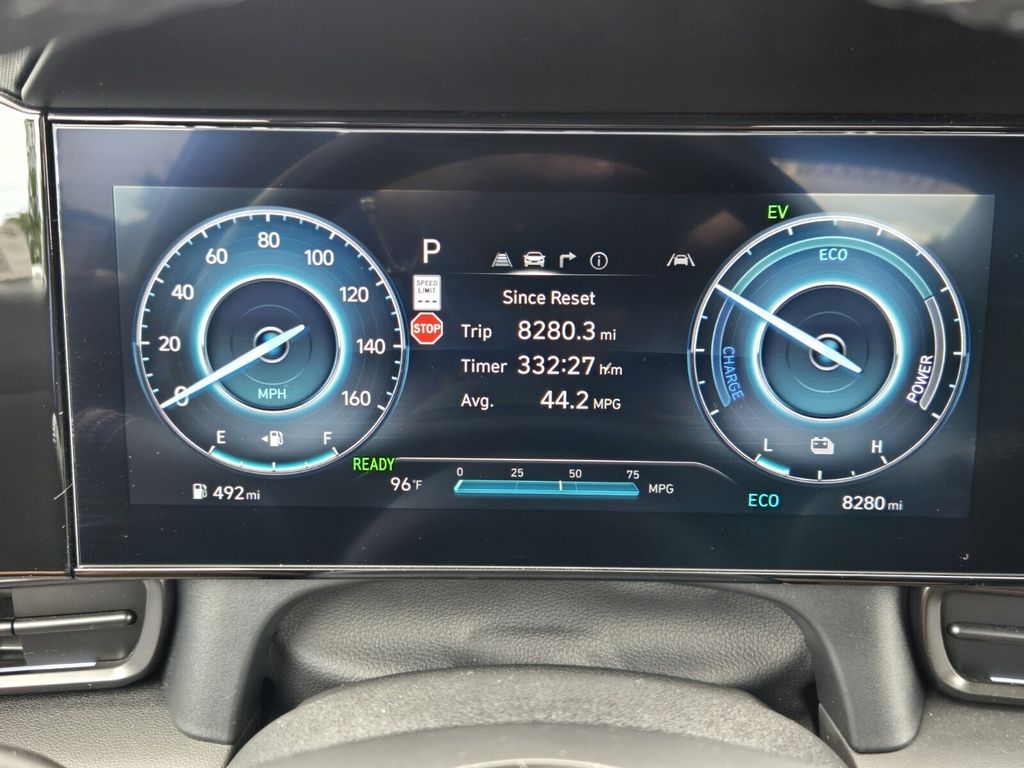 2025 Hyundai Elantra Blue - Photo 23