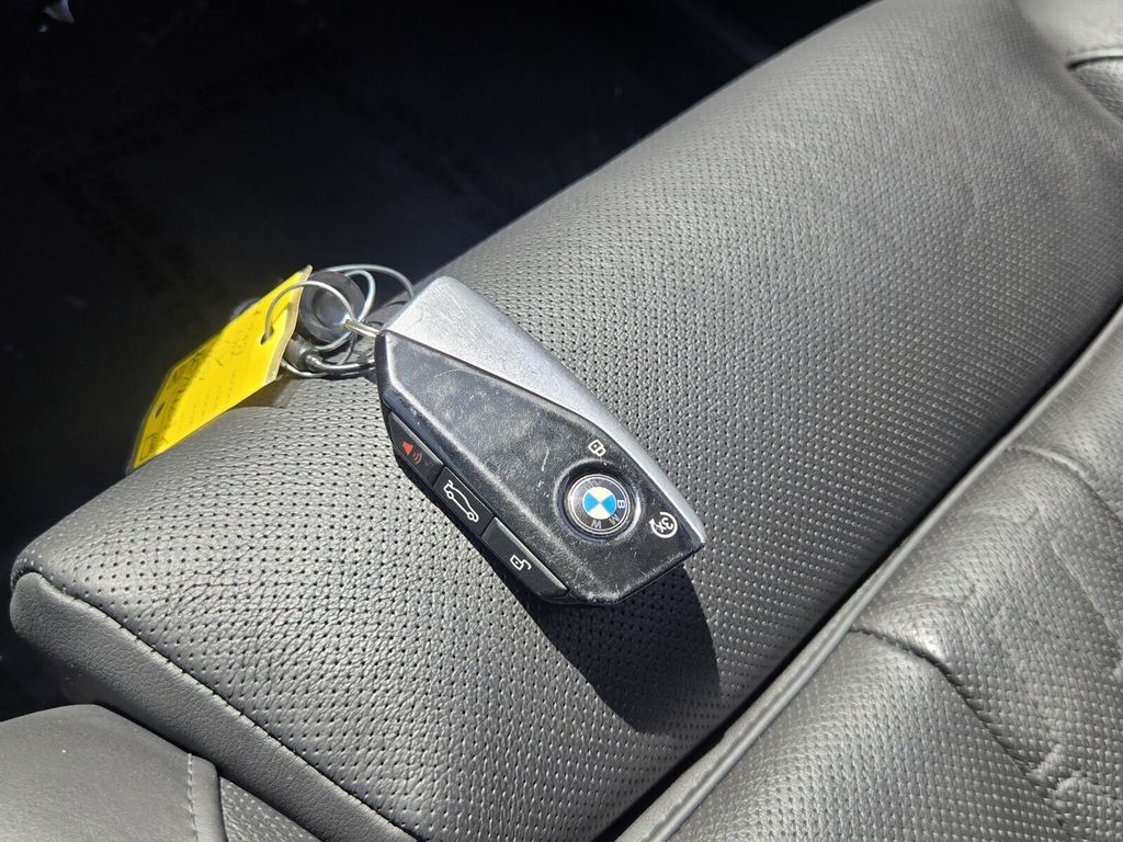 2025 BMW X7 40i - Photo 21