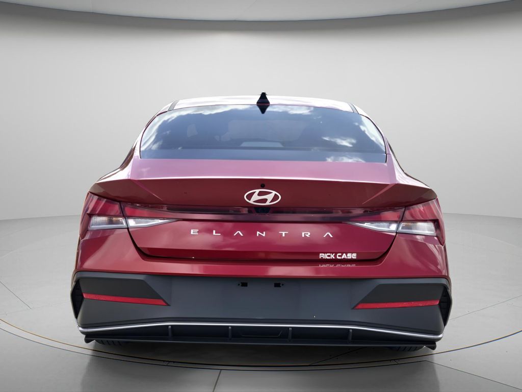 2024 Hyundai Elantra SEL - Photo 6