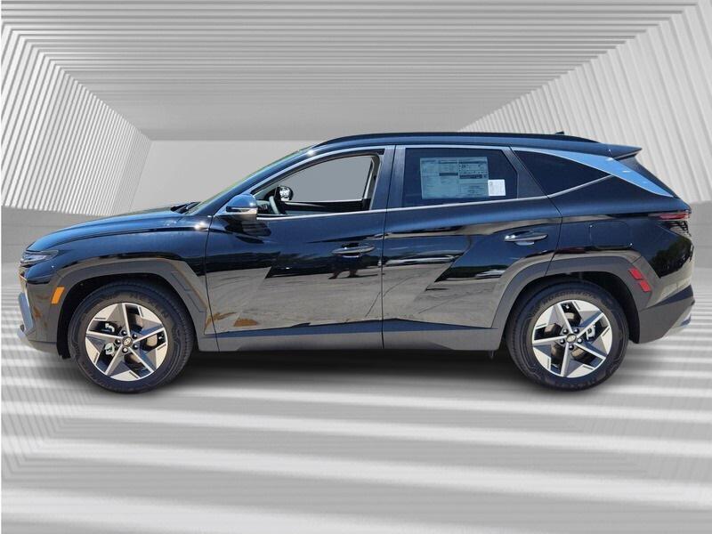 2025 Hyundai Tucson SEL Convenience photo 2