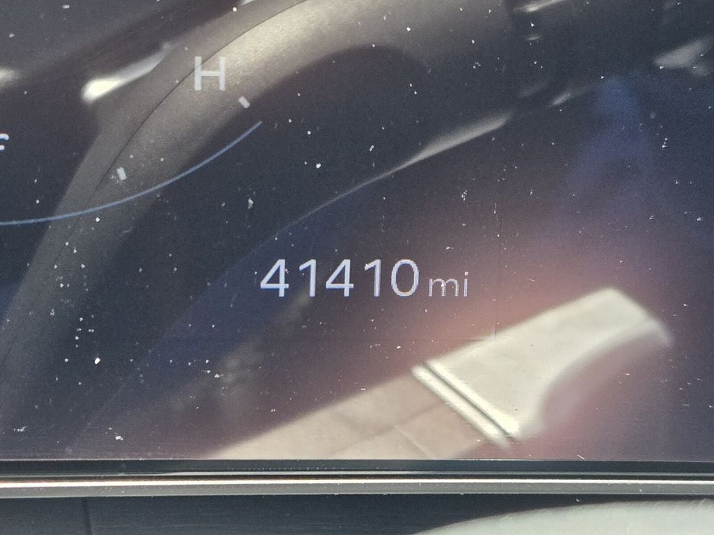 2024 Hyundai Santa Fe Limited - Photo 24