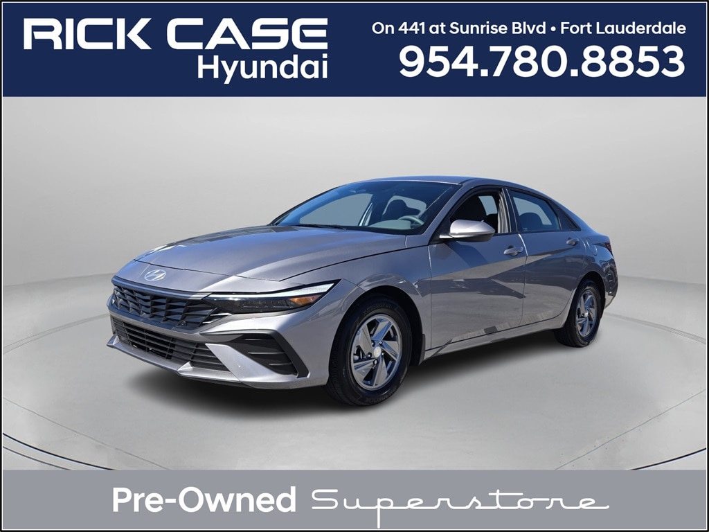2025 Hyundai Elantra SE