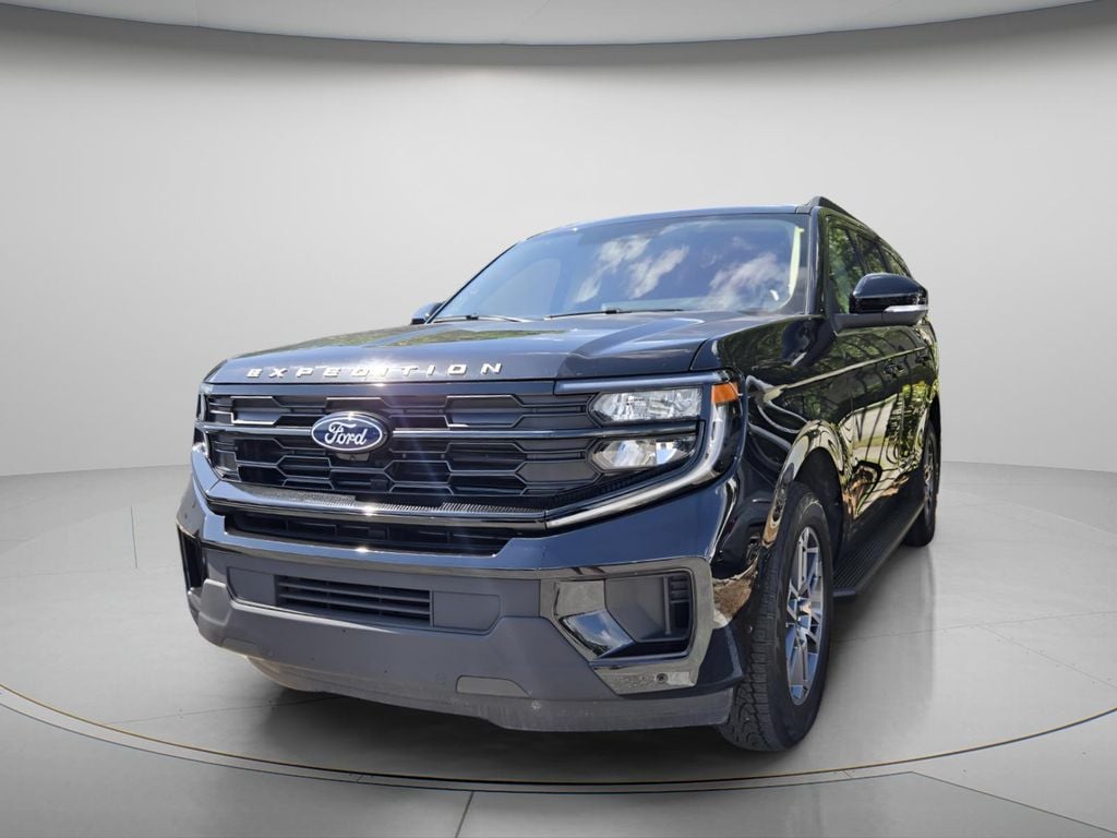 2025 Ford Expedition Active 4x4's photo