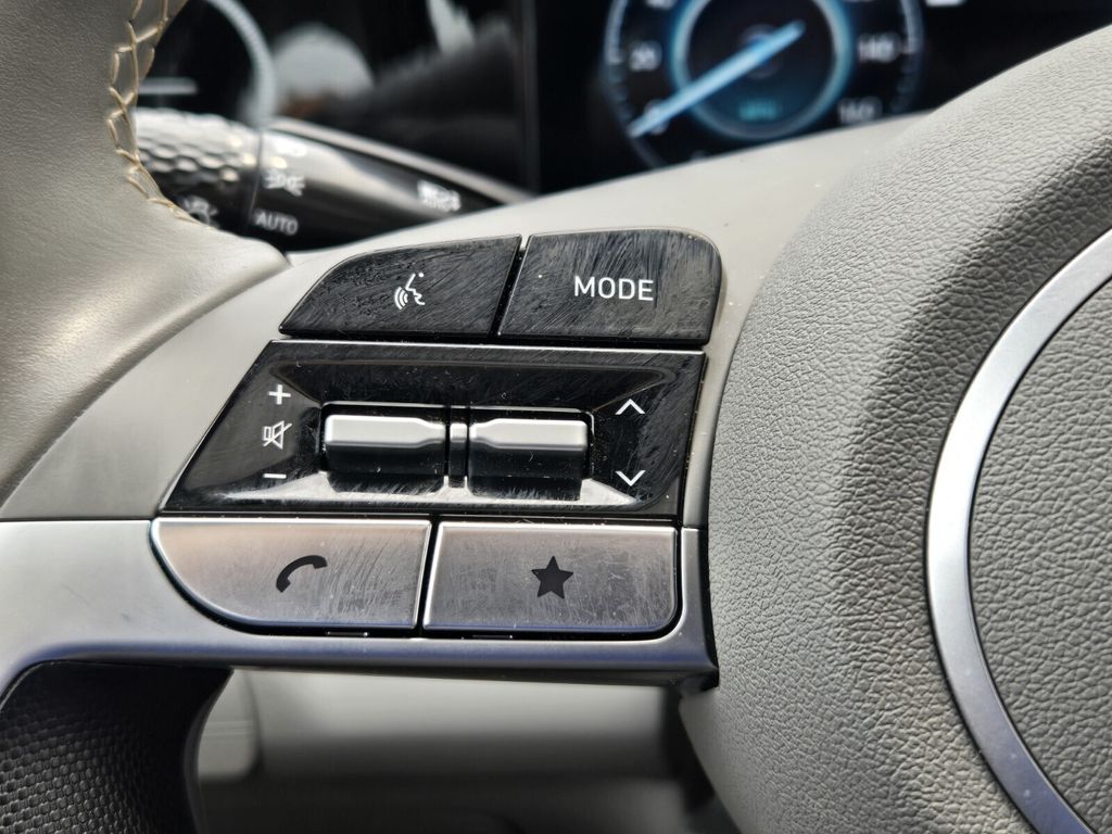 2025 Hyundai Elantra SEL - Photo 23