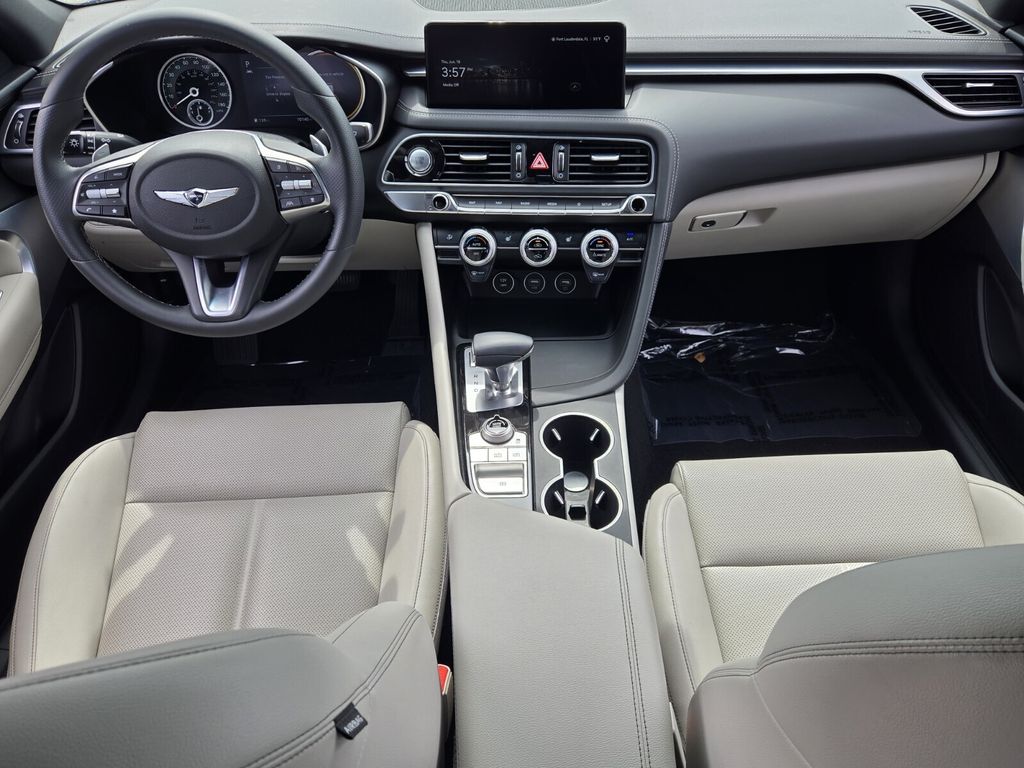 2023 GENESIS G70 Standard - Photo 12