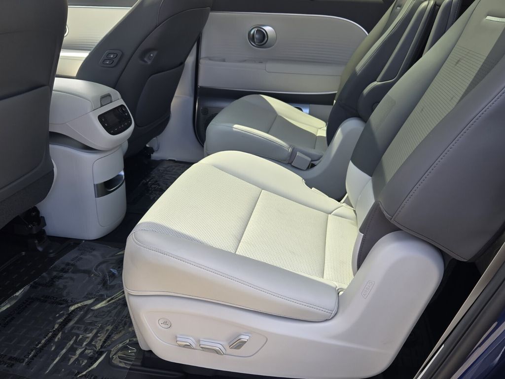 2026 Hyundai IONIQ 9 Performance Limited - Photo 11