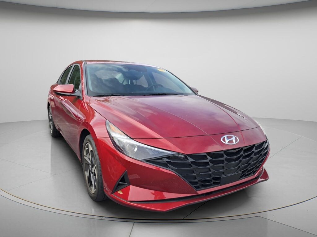 Used 2023 Hyundai Elantra SEL Sedan