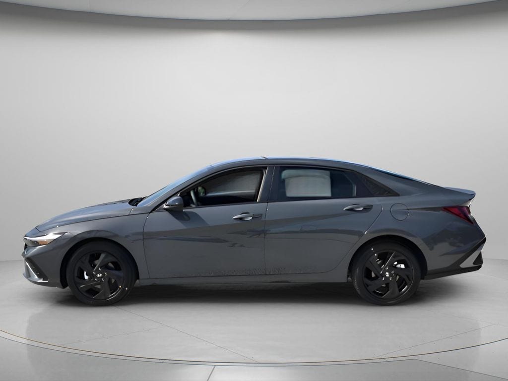 New 2026 Hyundai Elantra SEL Sport Sedan