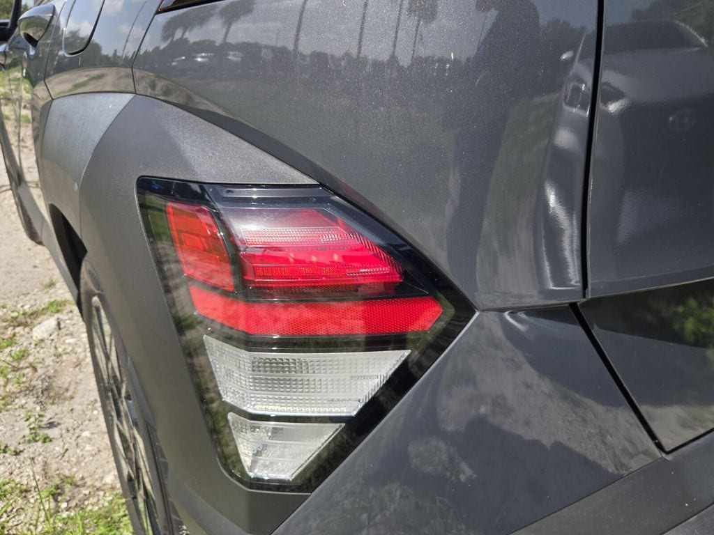 2024 Hyundai Kona SEL - Photo 11