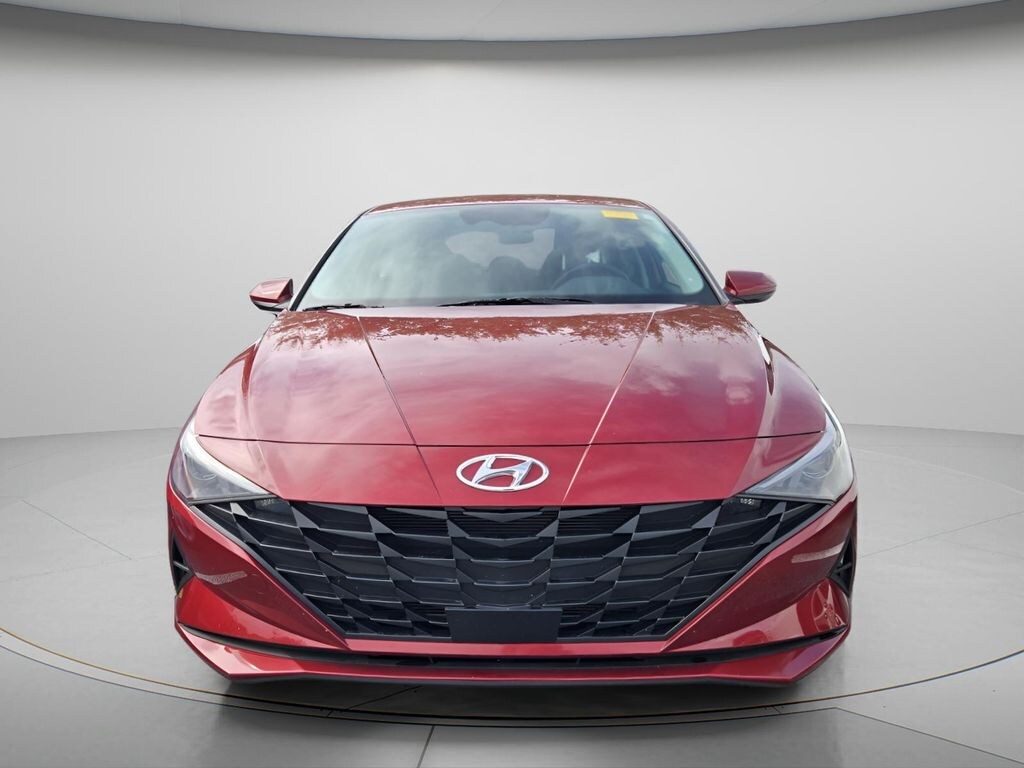 Used 2023 Hyundai Elantra SEL Sedan
