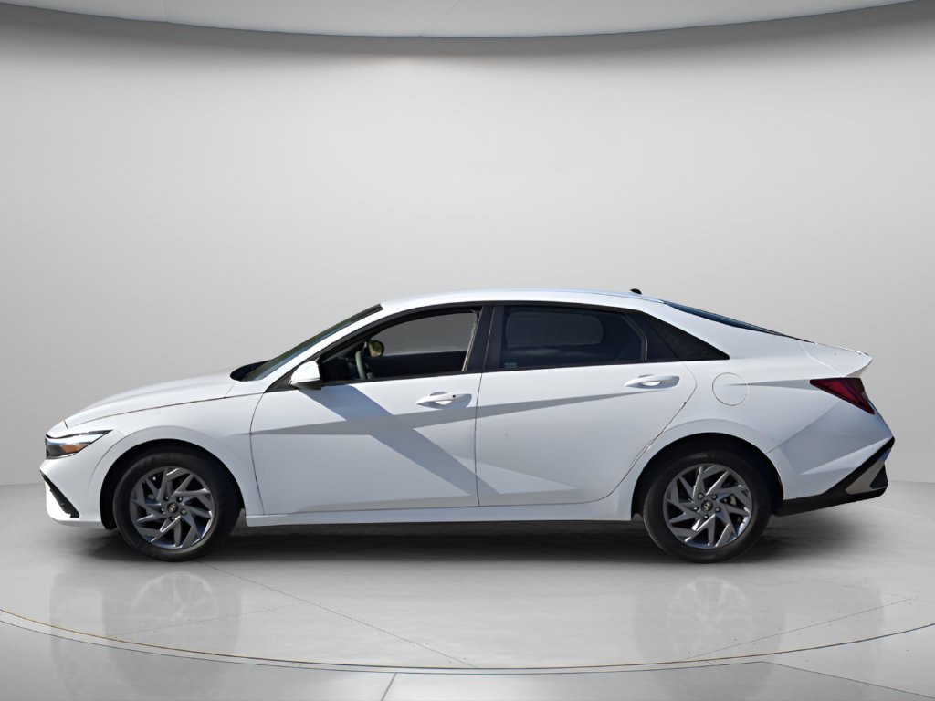 New 2026 Hyundai Elantra Hybrid Blue Sedan