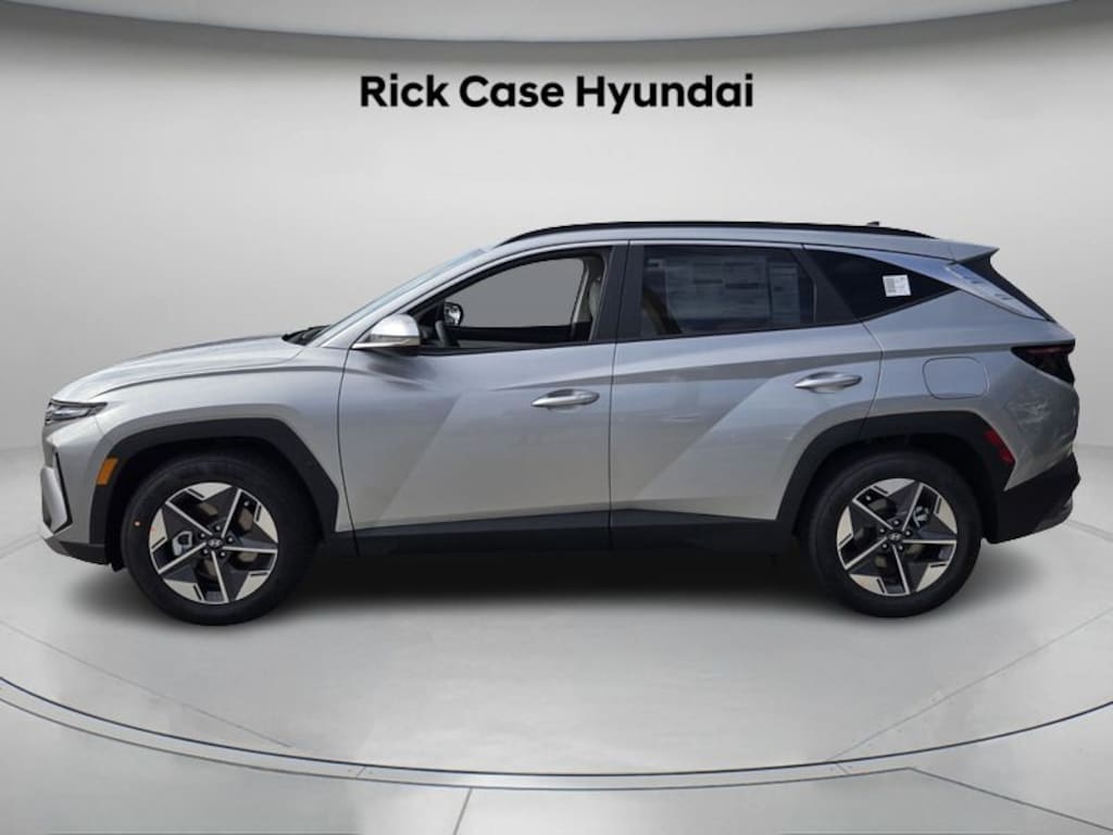 New 2026 Hyundai Tucson SEL Premium FWD SUV