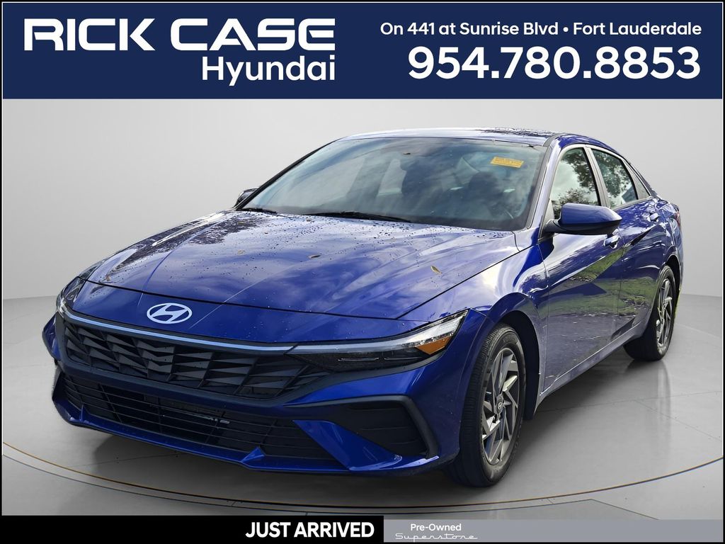 2024 Hyundai Elantra Sedan 