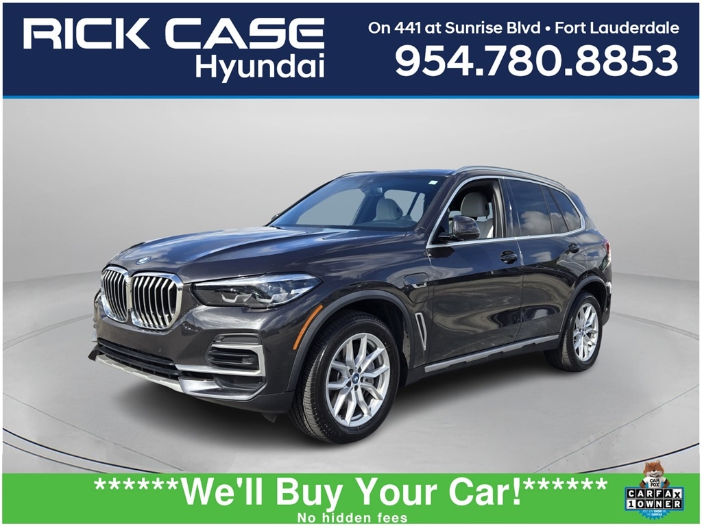 2023 BMW X5 45e's photo