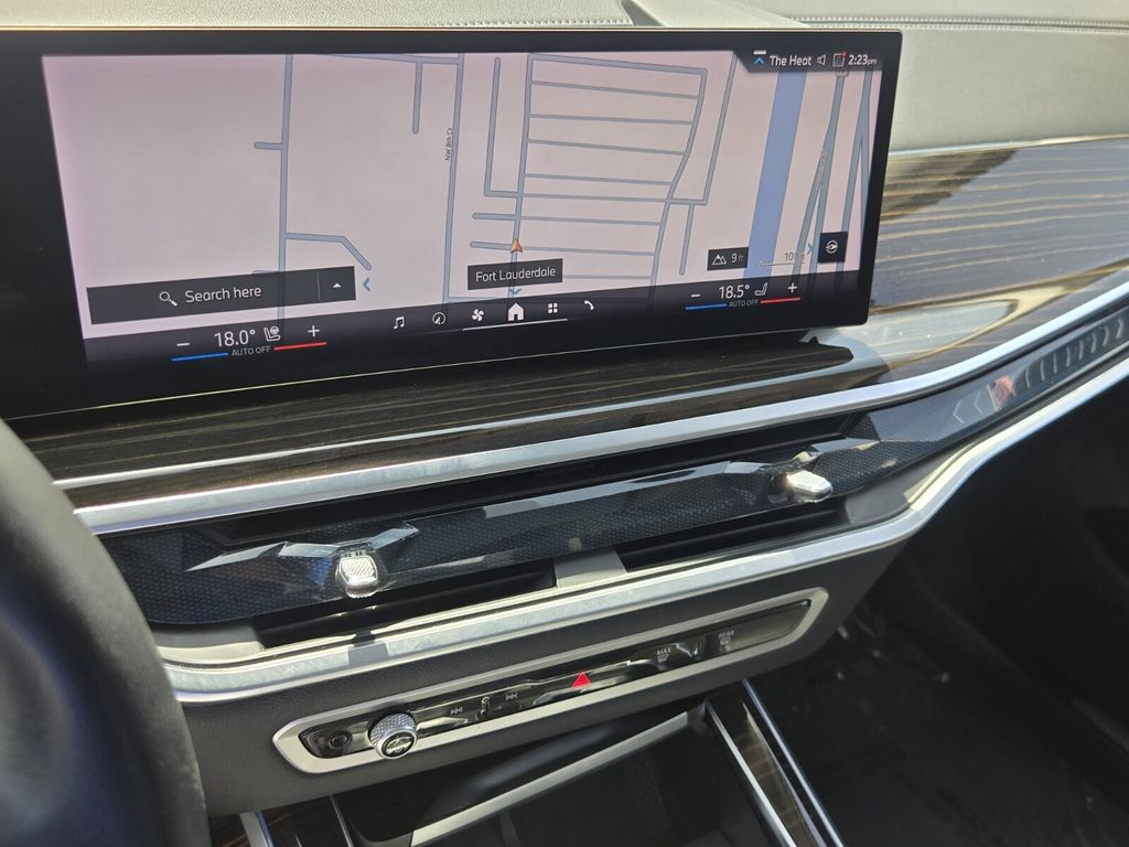 2025 BMW X7 40i - Photo 22