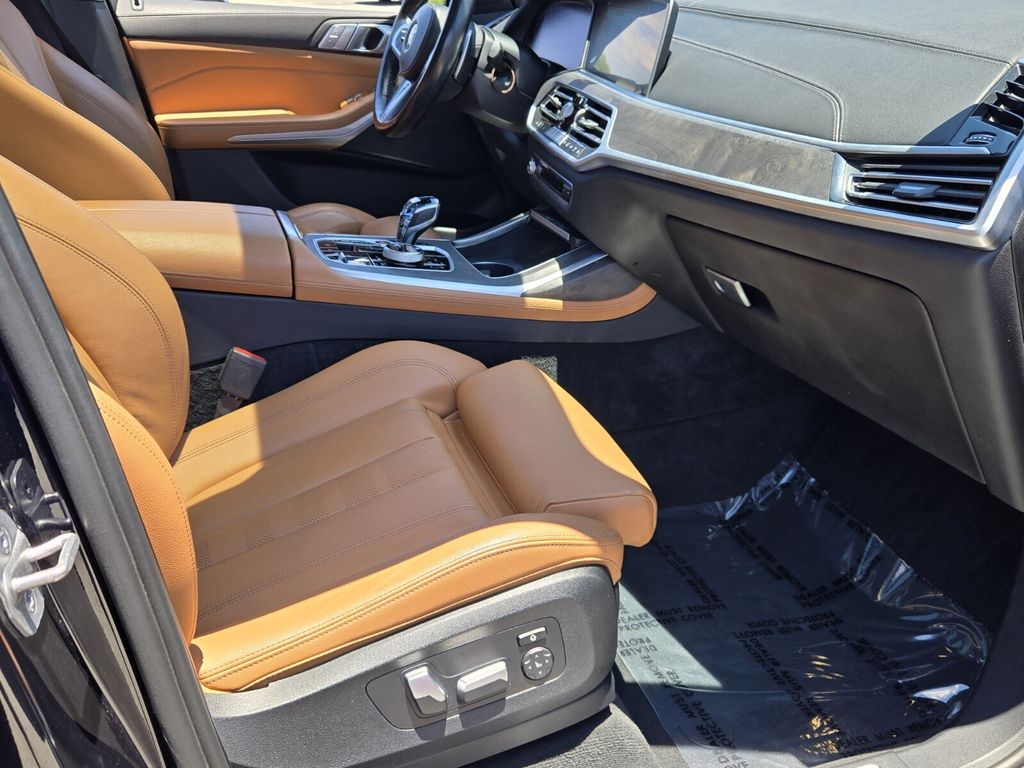 2022 BMW X7 40i - Photo 16
