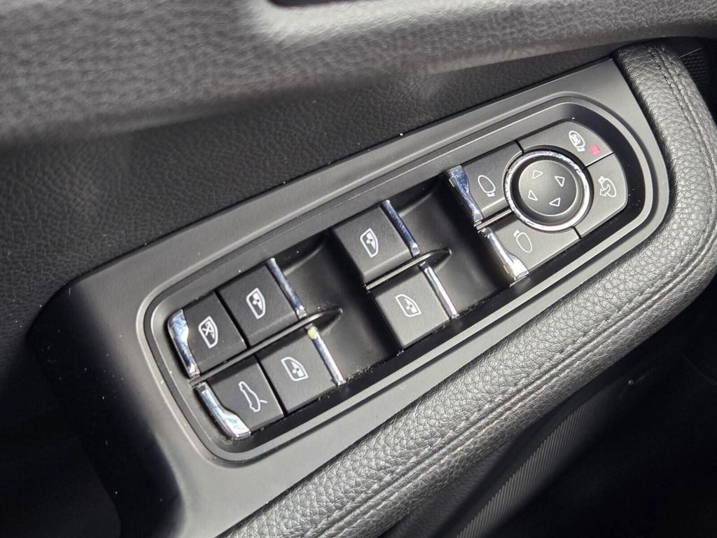 2019 Porsche Macan S - Photo 28