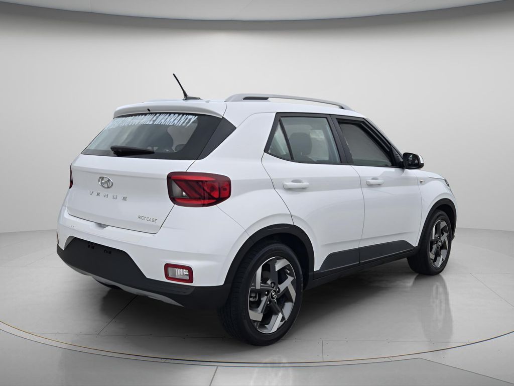 2023 Hyundai Venue SEL - Photo 8