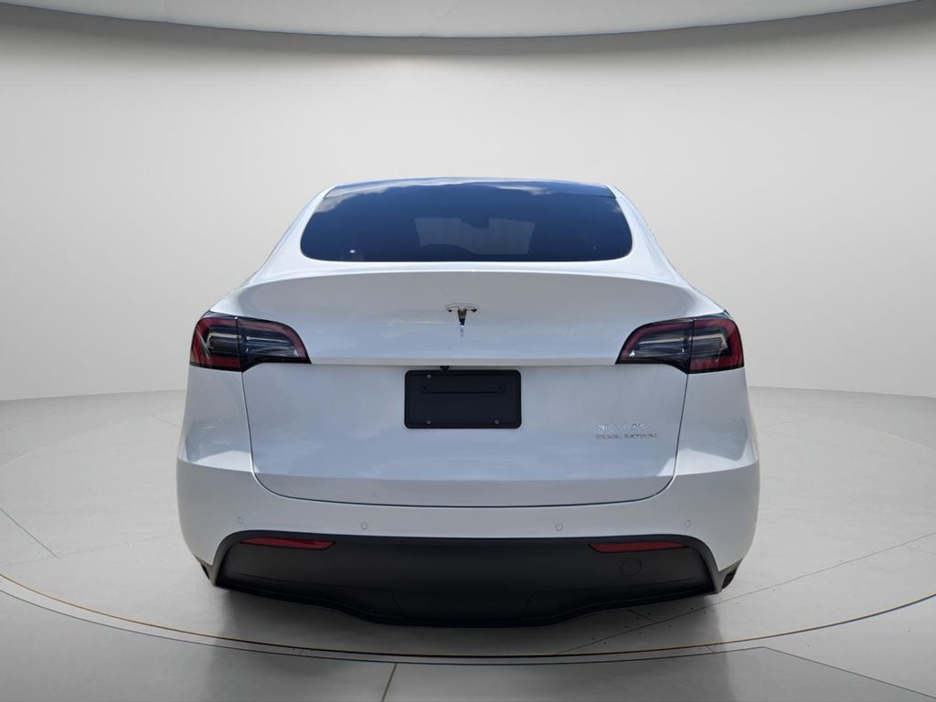 2022 Tesla Model Y Long Range - Photo 6