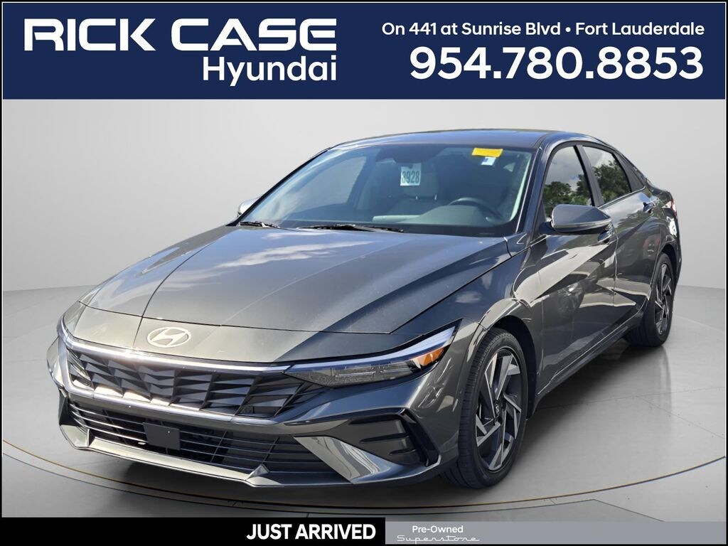 Used 2025 Hyundai Elantra Hybrid Limited Sedan