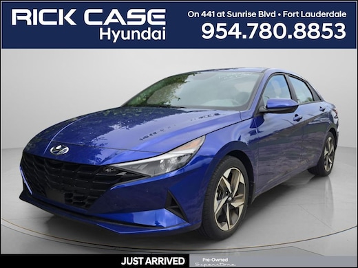 2023 Hyundai Elantra media 1