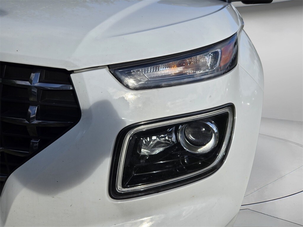 Certified 2023 Hyundai Venue Limited SUV