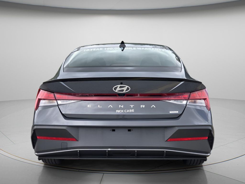 2025 Hyundai Elantra Blue - Photo 6