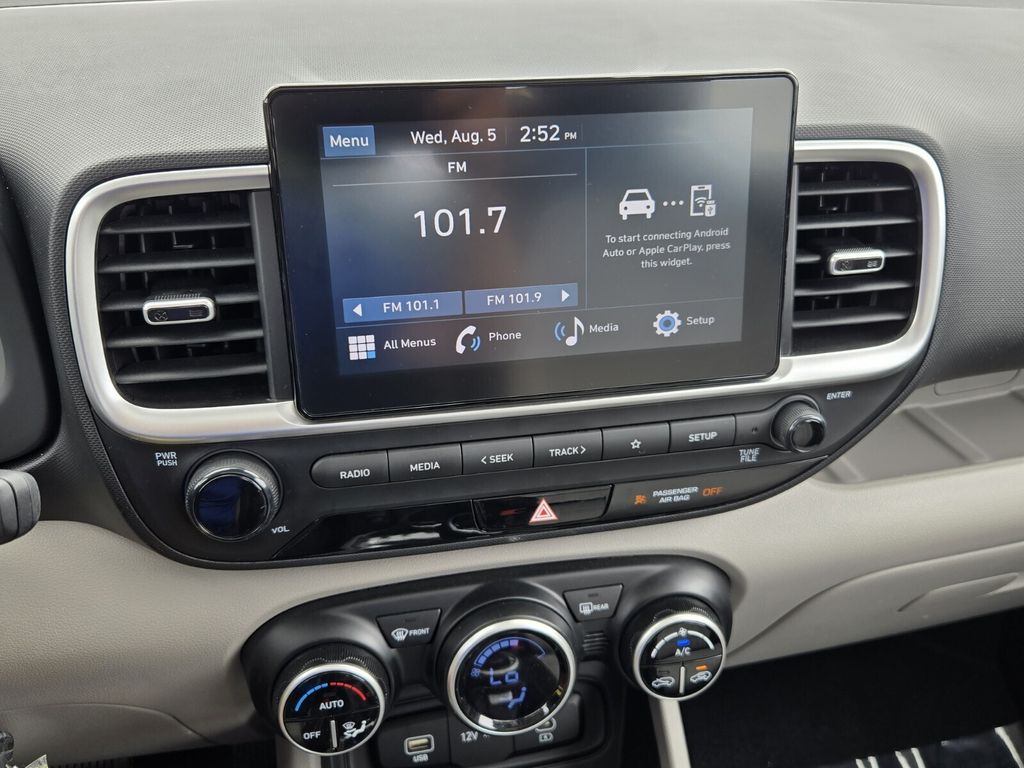 2023 Hyundai Venue SEL - Photo 19