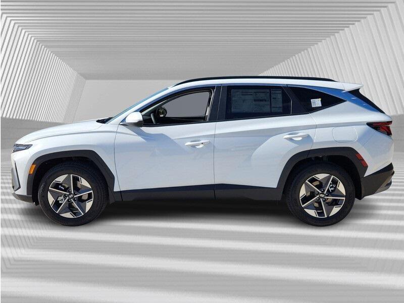2026 Hyundai Tucson SEL photo 2