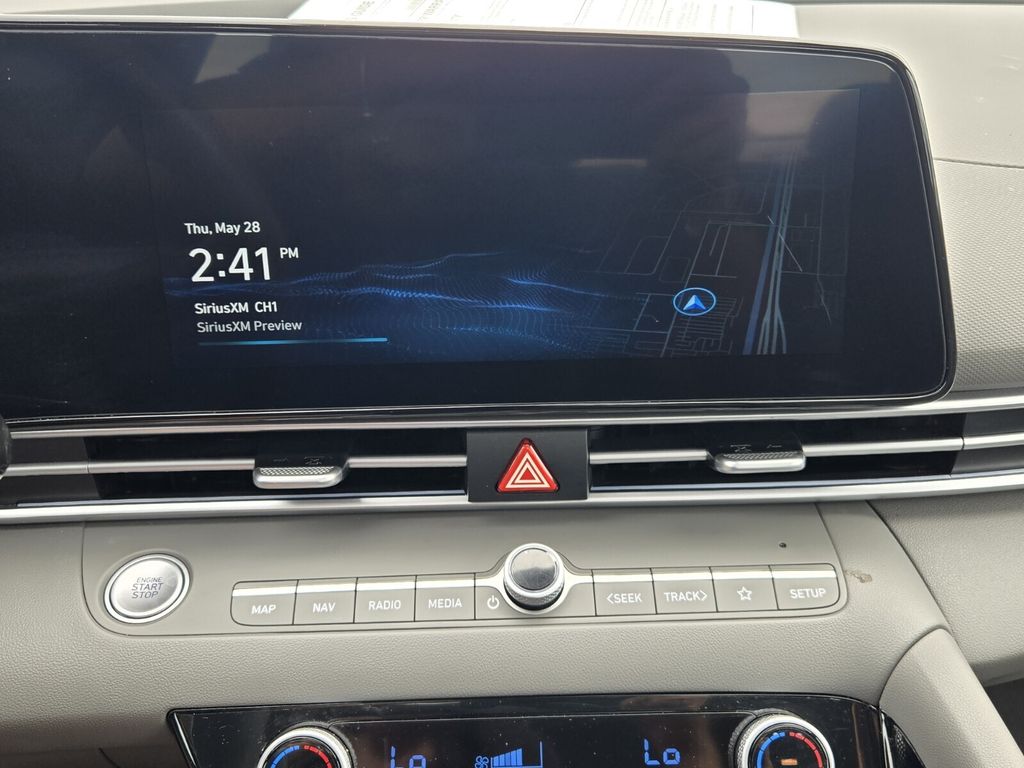 2025 Hyundai Elantra SEL - Photo 19