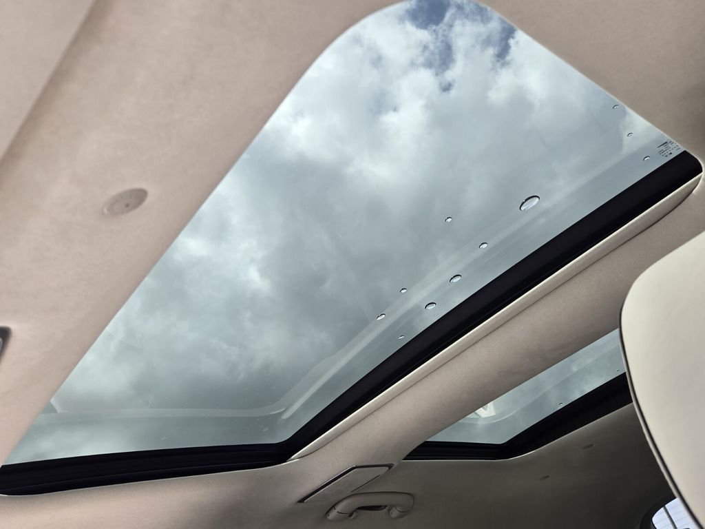 2025 GENESIS GV80 Prestige - Photo 17