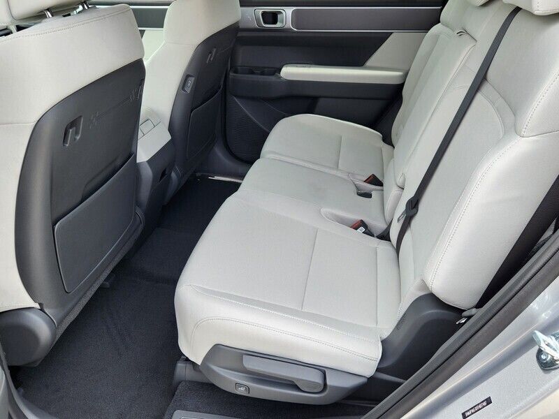 2026 Hyundai Santa Fe SE - Photo 7